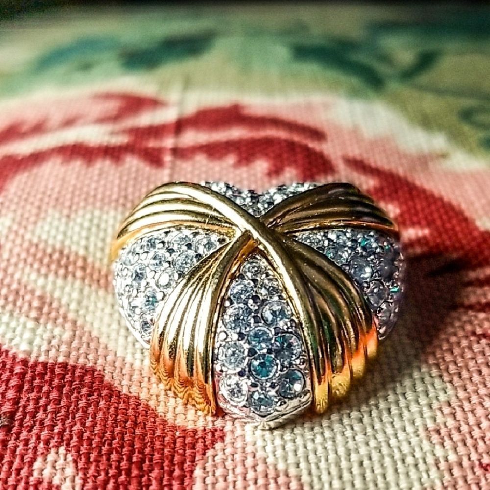 Swarovski Gold and Silver Brooch!!! Heart Shaped!!! NWOT!! GORGEOUS!!!🎉🎉🎉